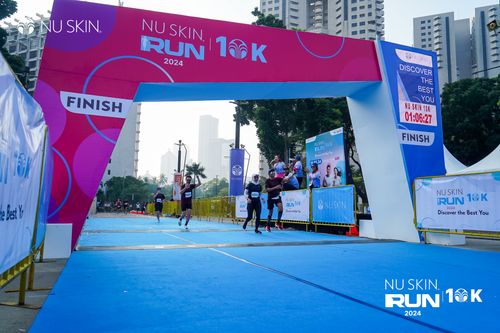 Race photo from Nu Skin Run 10K