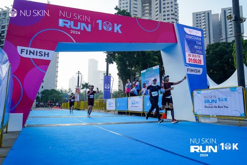 Race photo from Nu Skin Run 10K