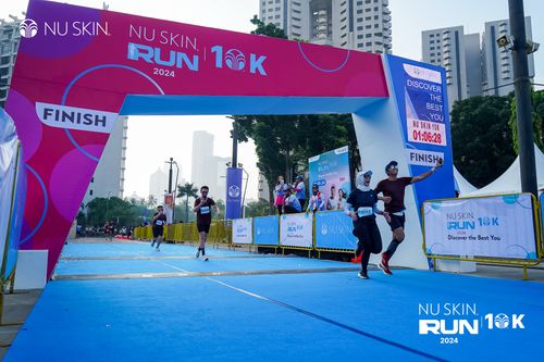 Race photo from Nu Skin Run 10K