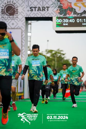 Race photo from Arutmin Borneo Run 2024