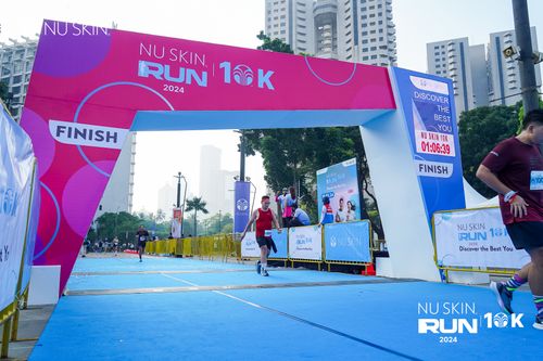 Race photo from Nu Skin Run 10K
