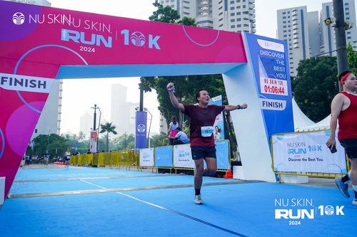Race photo from Nu Skin Run 10K