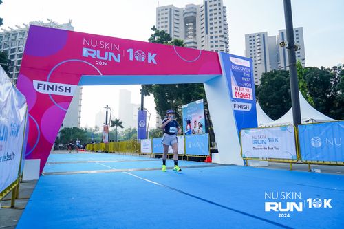 Race photo from Nu Skin Run 10K