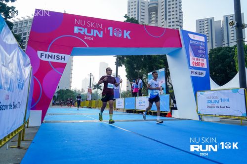 Race photo from Nu Skin Run 10K