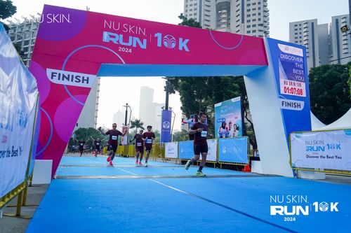 Race photo from Nu Skin Run 10K