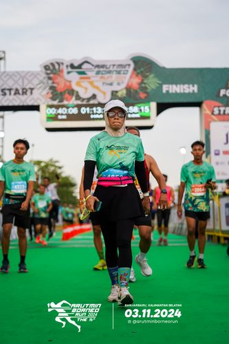 Race photo from Arutmin Borneo Run 2024