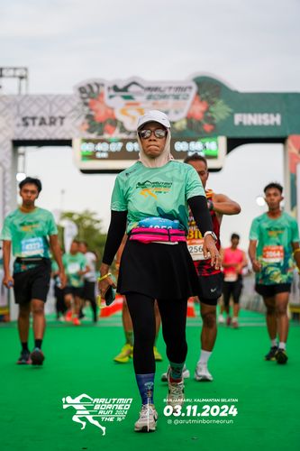 Race photo from Arutmin Borneo Run 2024