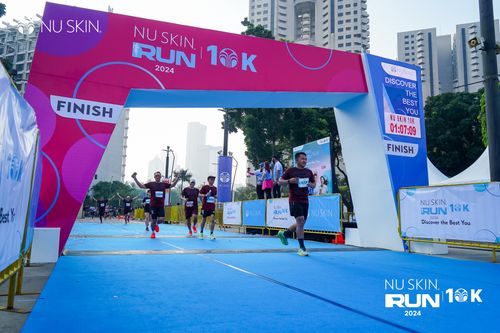 Race photo from Nu Skin Run 10K