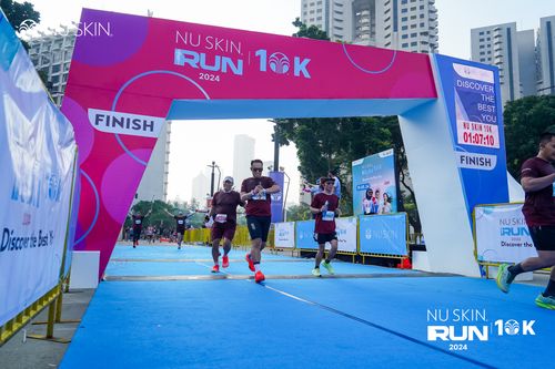 Race photo from Nu Skin Run 10K