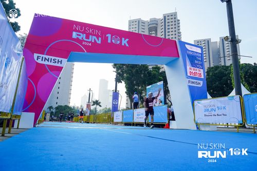 Race photo from Nu Skin Run 10K
