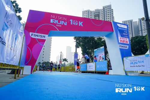Race photo from Nu Skin Run 10K