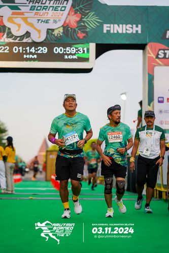 Race photo from Arutmin Borneo Run 2024