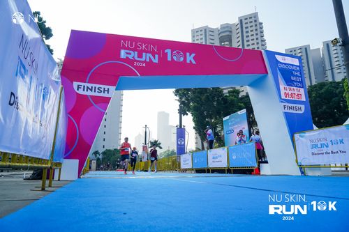 Race photo from Nu Skin Run 10K