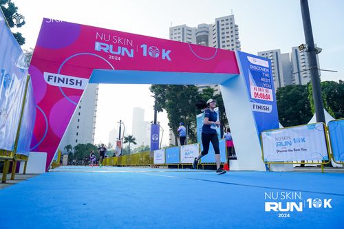 Race photo from Nu Skin Run 10K