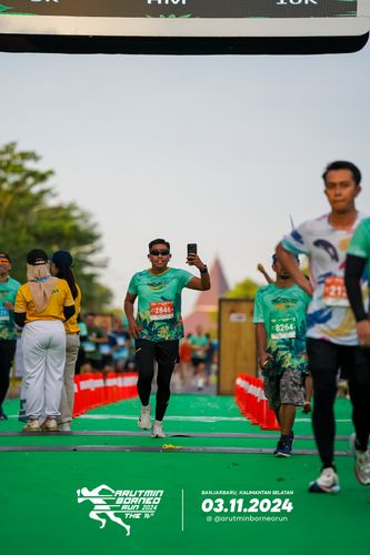 Race photo from Arutmin Borneo Run 2024