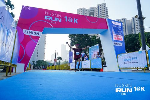 Race photo from Nu Skin Run 10K