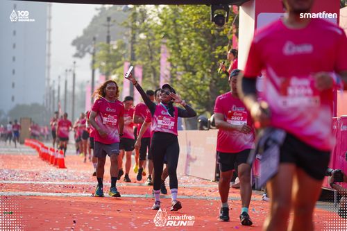 Race photo from Smartfren Run 2025 