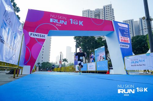 Race photo from Nu Skin Run 10K
