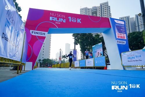 Race photo from Nu Skin Run 10K