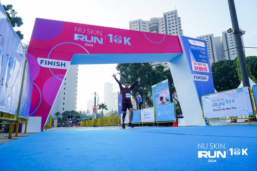 Race photo from Nu Skin Run 10K