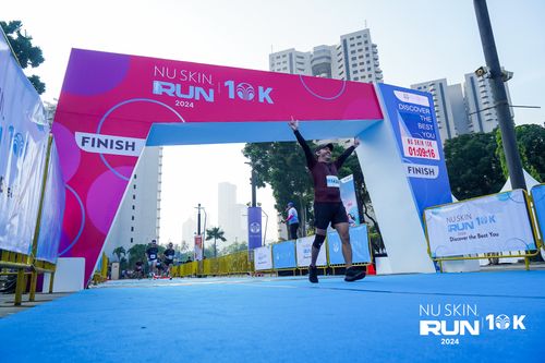 Race photo from Nu Skin Run 10K