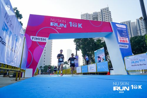 Race photo from Nu Skin Run 10K
