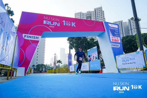Race photo from Nu Skin Run 10K