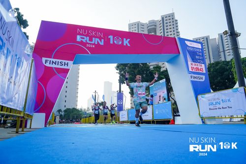 Race photo from Nu Skin Run 10K