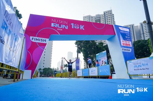 Race photo from Nu Skin Run 10K