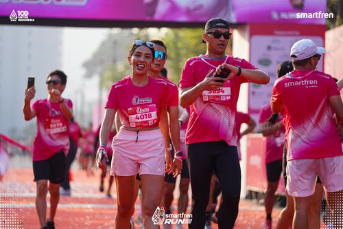 Race photo from Smartfren Run 2025 