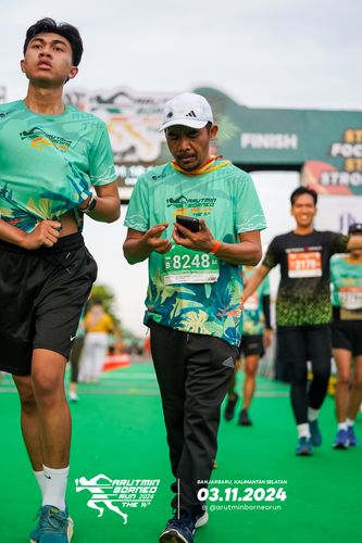 Race photo from Arutmin Borneo Run 2024