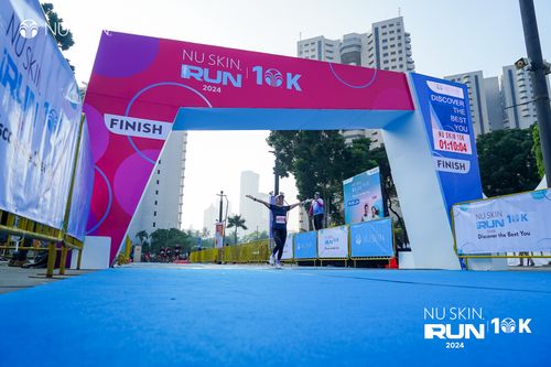 Race photo from Nu Skin Run 10K