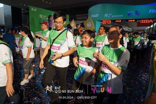 Race photo from BAF LIONS RUN 2024