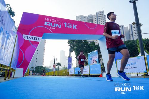 Race photo from Nu Skin Run 10K
