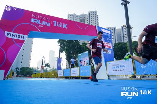 Race photo from Nu Skin Run 10K