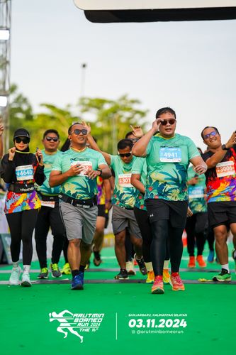 Race photo from Arutmin Borneo Run 2024
