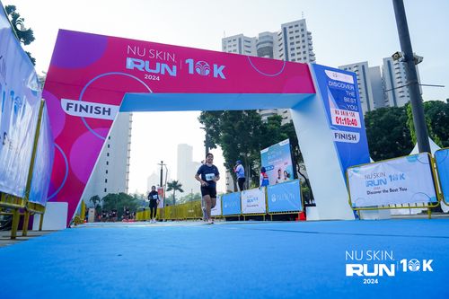 Race photo from Nu Skin Run 10K