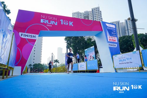 Race photo from Nu Skin Run 10K