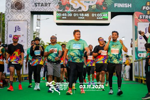 Race photo from Arutmin Borneo Run 2024