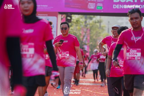 Race photo from Smartfren Run 2025 