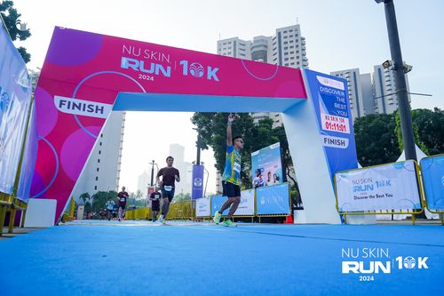 Race photo from Nu Skin Run 10K