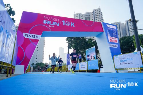 Race photo from Nu Skin Run 10K