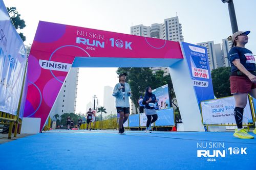 Race photo from Nu Skin Run 10K