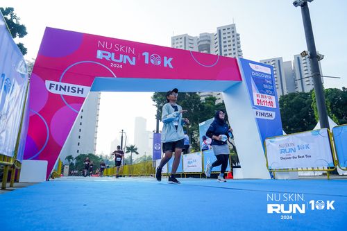 Race photo from Nu Skin Run 10K