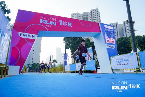 Race photo from Nu Skin Run 10K