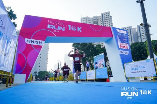 Race photo from Nu Skin Run 10K