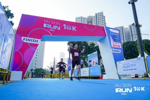 Race photo from Nu Skin Run 10K