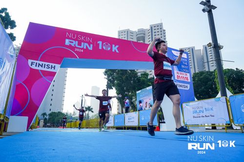 Race photo from Nu Skin Run 10K