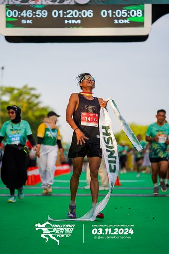 Race photo from Arutmin Borneo Run 2024