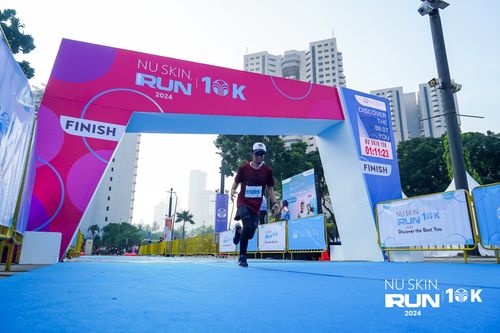 Race photo from Nu Skin Run 10K